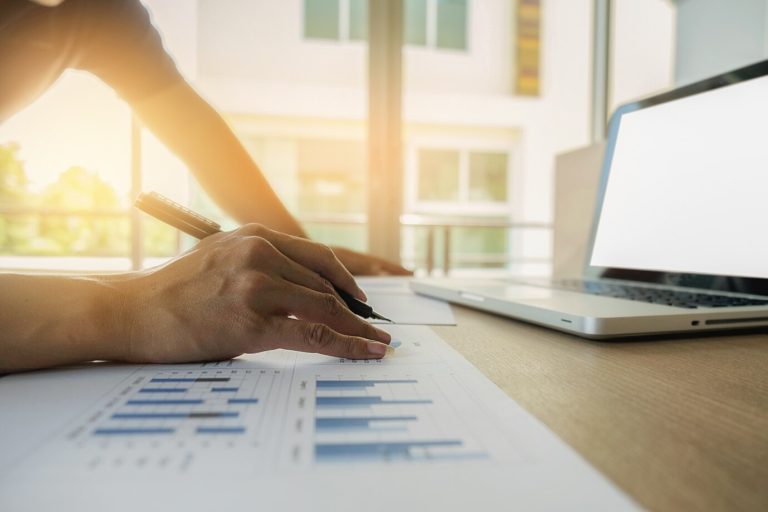 7 didžiausios finansų valdymo klaidos, kurios kainuoja verslui tūkstančius