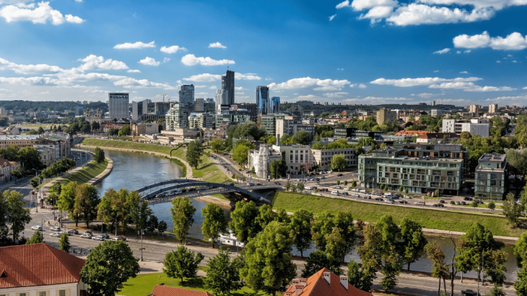 Gyvenimas ant Neries šlaito: šiuolaikinio vilniečio svajonė