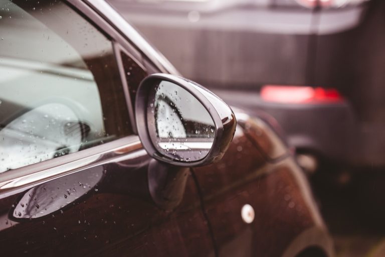 Kodėl savadarbis automobilio padengimas gali kainuoti brangiau: profesionalų paslaptys, kurios užtikrina ilgaamžę apsaugą