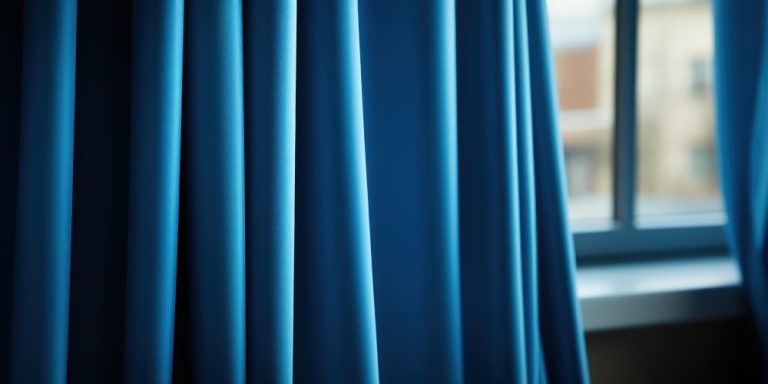 Modernūs elektriniai karnizai: tarp komforto ir išmaniųjų technologijų